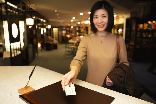 Thanh toán tiện ích với thẻ tín dụng